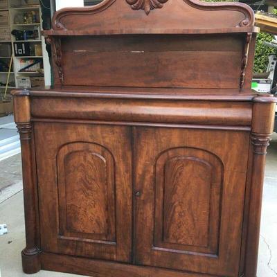  1800s English Mahogany Regency William lV chiffonier