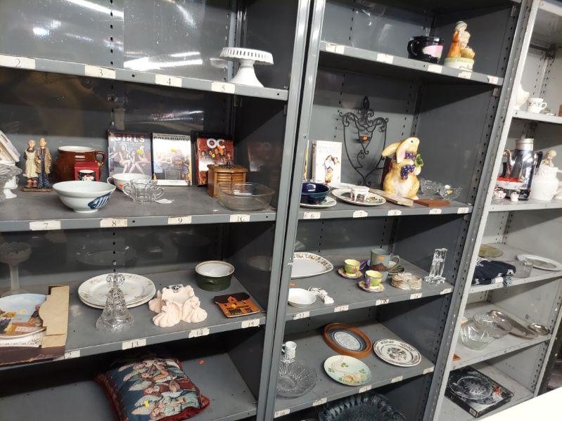 Justice estate liquidations 3 days full of great furniture and small