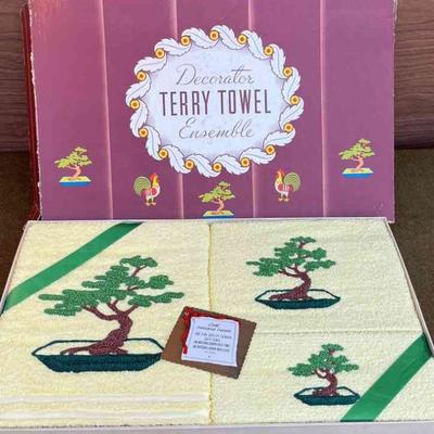 Vintage Terry Towel Set