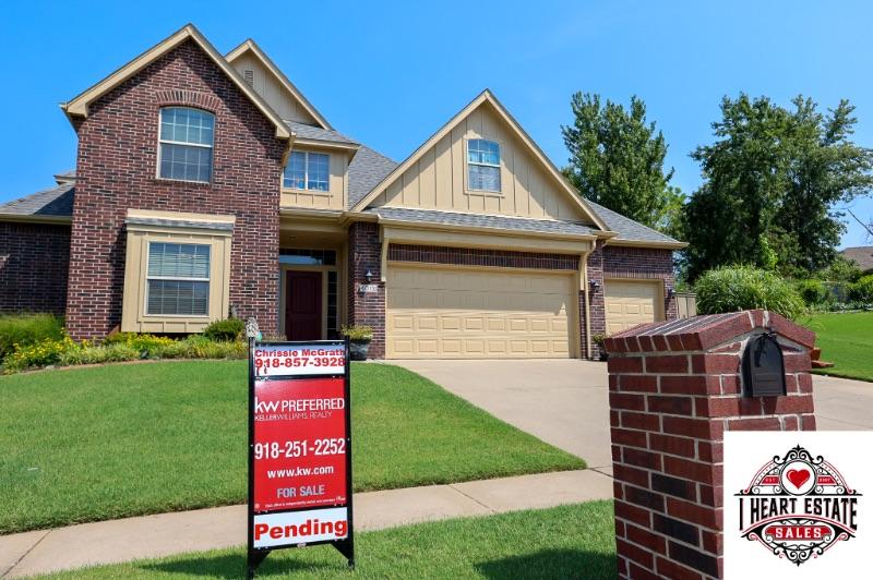 Treasure Trove Estate Sale August 24th26th / Thurs Sat (9am 4pm)