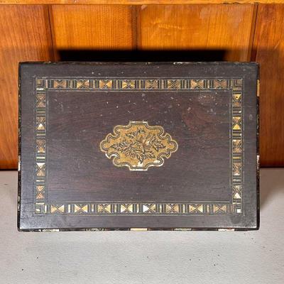 ROSEWOOD INLAID WRITING BOX | 19th C Bombe Shaped Writing Travel Desk in Rosewood with MOP and wood inlay on lid. Has the two original...