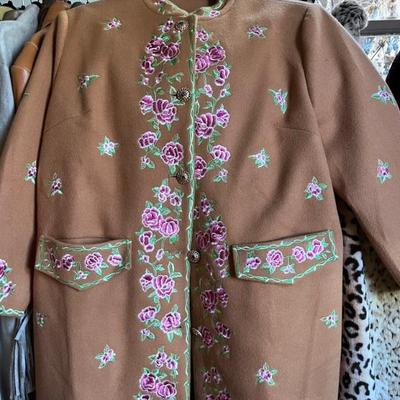 EMBROIDERED COAT
