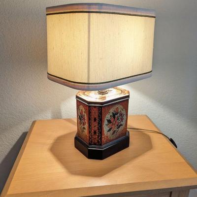 Chinoiserie Tea caddy lamp