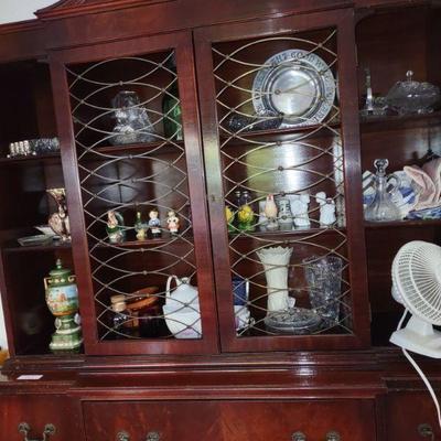 Hutch with lots of collectibles