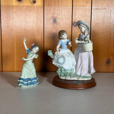 (2PC) LLADRO FLAMENCO LOLITA & FLOWER GIRLS | Two Lladro figures as below: 1. Two Girls looking at flowers they picked. 2. Lolita the...