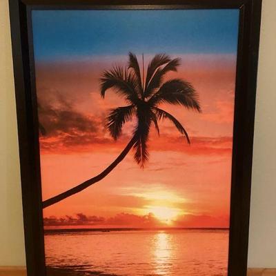 MTT095 Framed Textured Picture Of A Sunset At The Beach