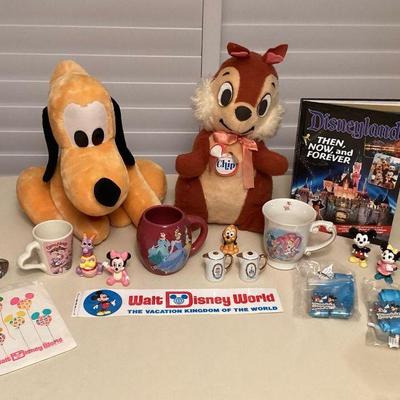 MTT196 Vintage Disney Collectibles