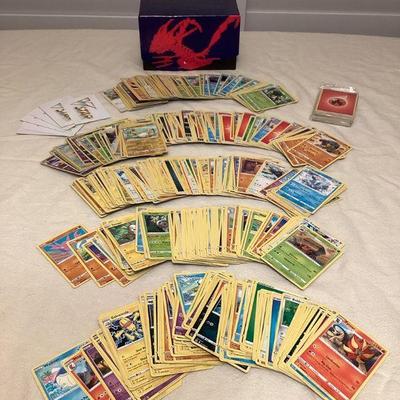 MTT231 Over 500 PokÃ©mon Trading Cards 