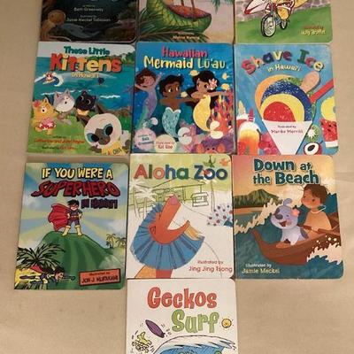 MTT143 Ten Hawaiian Childrenâ€™s Board Books
