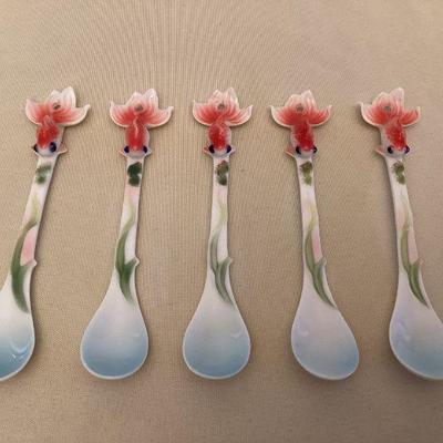 MTT189 Five Alii Porcelain Goldfish Spoons New