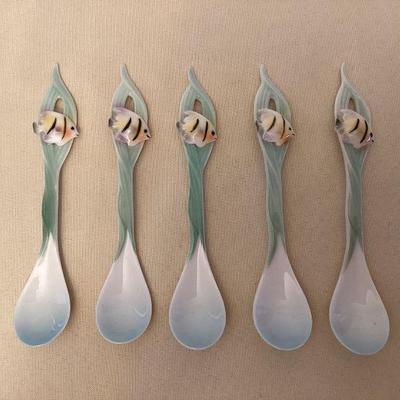 MTT183 Five Alii Porcelain Tropical Fish Spoons New