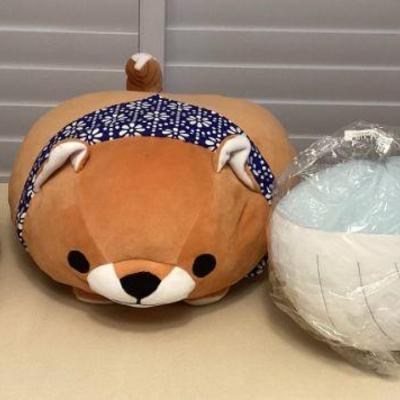 MTT061 Three Large Plushies