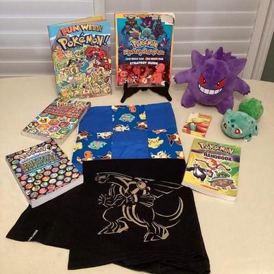 MTT222 PokÃ©mon Trading Cards, Books, Plush, T-Shirt & Blanket