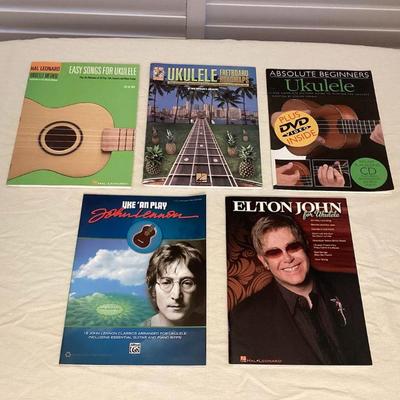 MTT174 Five Ukulele Guide Books