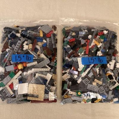 MTT103 Over 3 Lbs. Of Legoâ€™s