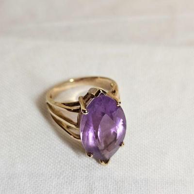 https://www.auctionninja.com/stress-free-estate-services-llc/sales/details/giant-nh-coast-estate-gold-silver-and-costume-jewelry-auction-...