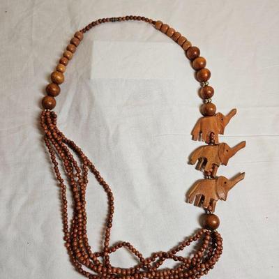https://www.auctionninja.com/stress-free-estate-services-llc/sales/details/giant-nh-coast-estate-gold-silver-and-costume-jewelry-auction-...