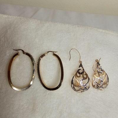 https://www.auctionninja.com/stress-free-estate-services-llc/sales/details/giant-nh-coast-estate-gold-silver-and-costume-jewelry-auction-...