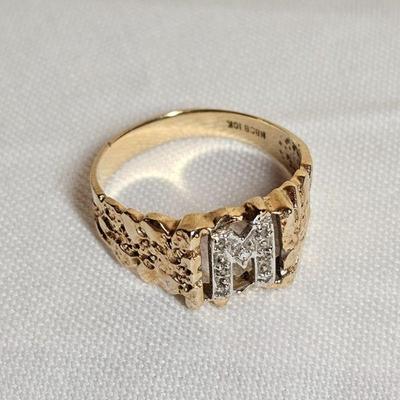 https://www.auctionninja.com/stress-free-estate-services-llc/sales/details/giant-nh-coast-estate-gold-silver-and-costume-jewelry-auction-...