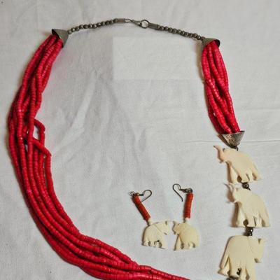 https://www.auctionninja.com/stress-free-estate-services-llc/sales/details/giant-nh-coast-estate-gold-silver-and-costume-jewelry-auction-...