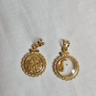 https://www.auctionninja.com/stress-free-estate-services-llc/sales/details/giant-nh-coast-estate-gold-silver-and-costume-jewelry-auction-...