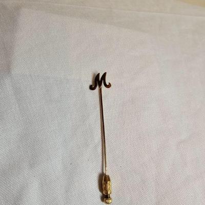 https://www.auctionninja.com/stress-free-estate-services-llc/sales/details/giant-nh-coast-estate-gold-silver-and-costume-jewelry-auction-...