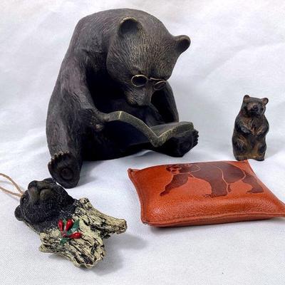 JIFI910 Cast Iron Bears, Door Stop, Figure, Ornament & More	Large heavy bear reading a book with spectacles, door stop or figure....