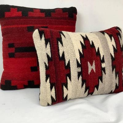 JIFI302 Native American Handmade Wool Pillows	Pillows are a tight weave handwoven decorative pillows. Â Pillows are clean and no spots. Â...
