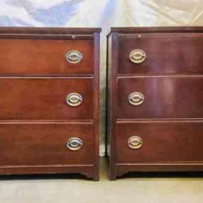 JIFI703 In Mahogany, Bachelors Chests, Duo	Vintage mahogany chests, traditional style with pull out table. Original hardware. Shows some...