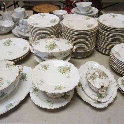 1304	LOT OF 94 PIECES OF UNMARKED VICTORIAN DINNERWARE INCLUDING COMPOTES, PLATTERS, TUREENS, ETC
