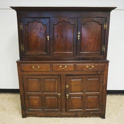 1226	ANTIQUE 2 PART ENGLISH STEP BACK OAK CUPBOARD HAVING 4 DOORS AND FAUX DRAWER FRONTS, PINNED CONSTRUCTION, APPROXIMATELY 19 1/2 IN X...