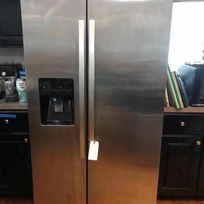 Kenmore side by side $250
