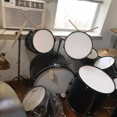 Gammon percussion drums $450