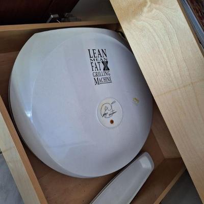 GEORGE FOREMAN
Lean Mean Grilling Machine