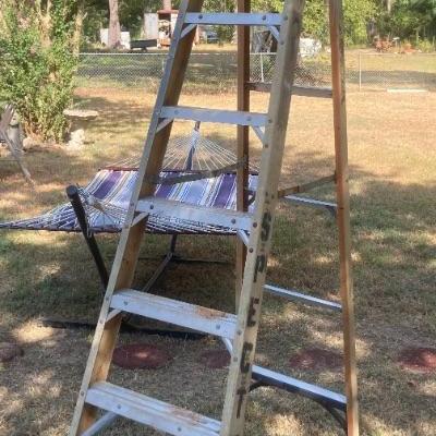 fiberglass step ladder