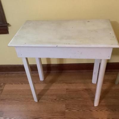 $24 white wooden table 26