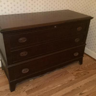 SOLD $149 Lane cedar chest with one drawer 29â€H 44â€L 19â€depth