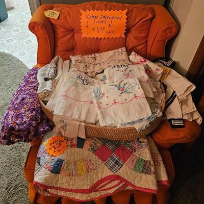 Vintage linens and quilt 