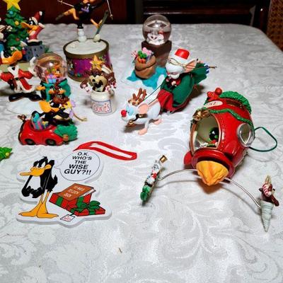 Lot 48 - Warner Bros. Christmas Collectibles 