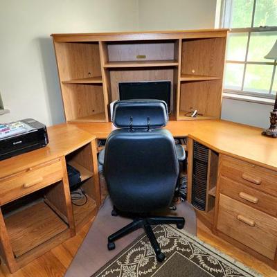 Lot 71 - Corner Computer Desk & Chair 