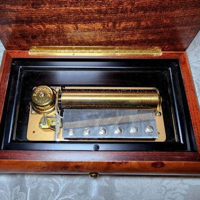 Lot 64 - Reuge Romance Music Box 