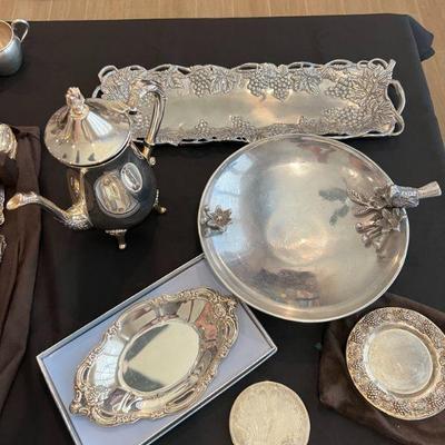 Lot 65 - Misc 8 pcs silver plate/pewter pieces