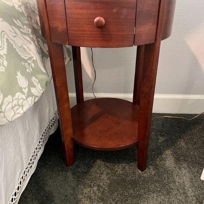 Lot 21 - round end table