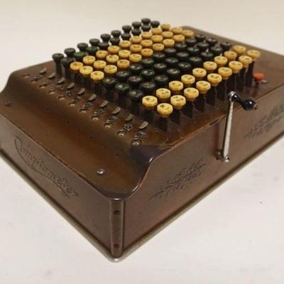1110	COMPTOMETER FELT & TARRANT MFC CO CICAGO CALCULATOR/ADDING MACHINE, APPROXIMATELY 9 1/2 IN X 15 IN X 6 IN HIGH
