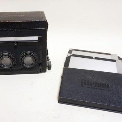 1016	MENTOR STEREO CAMERA WITH FILM HOLDER
