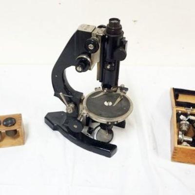 1138	RUSSIAN MINERAL MICROSCOPE, SCOPE APPROXIMATELY 10 IN X 6 IN X 14 IN
