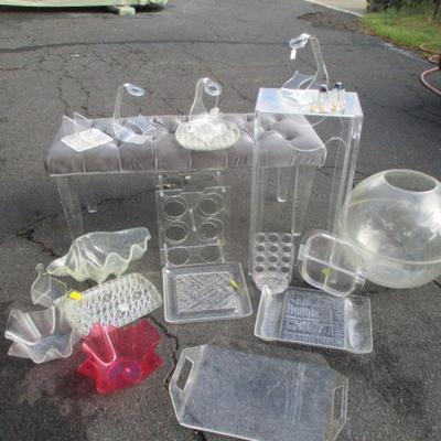 lots of Lucite vintage acrylic 60/70s pieces-  grainware ++