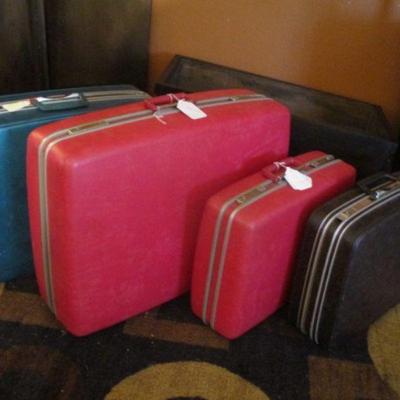 lots of vintage luggage