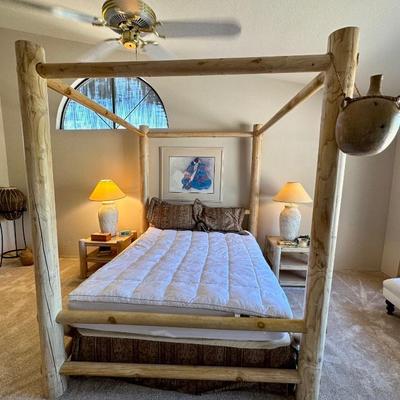 Frontier Cedar King Canopy Bed