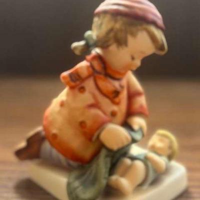 PCT115- Hummel Goebel â€œSleep Tightâ€ Figurine